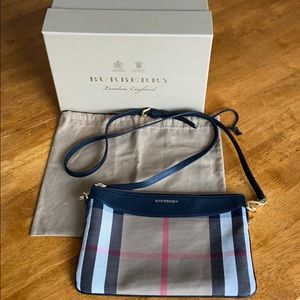 Authentic Burberry ‘Peyton House-Check Cross Body”